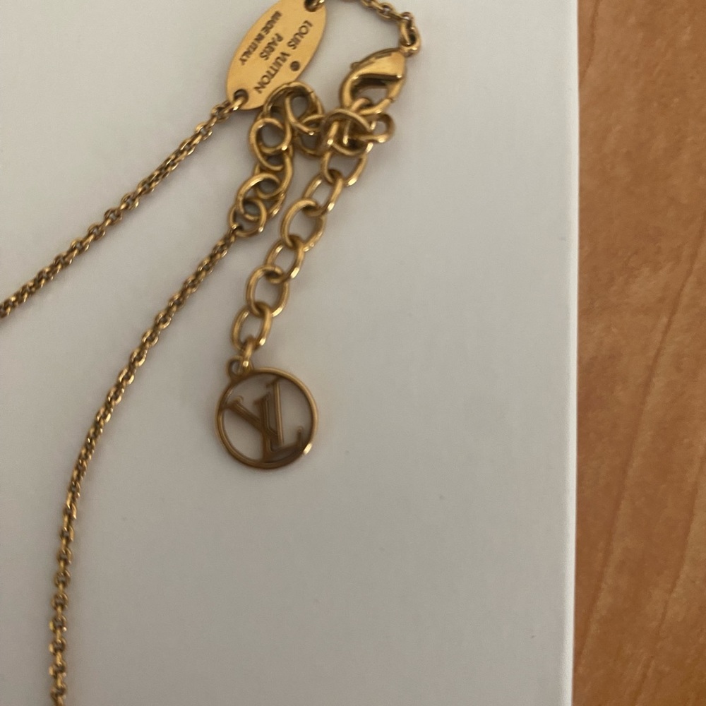Louis Vuitton necklace - Picture 3 of 7
